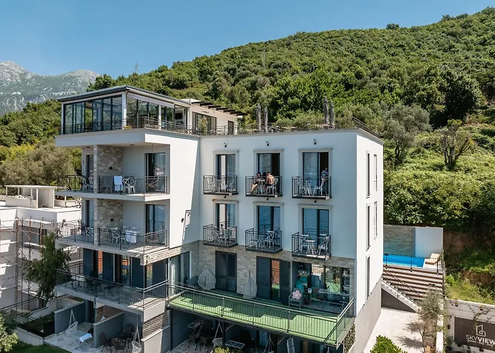 Skyview Apartments